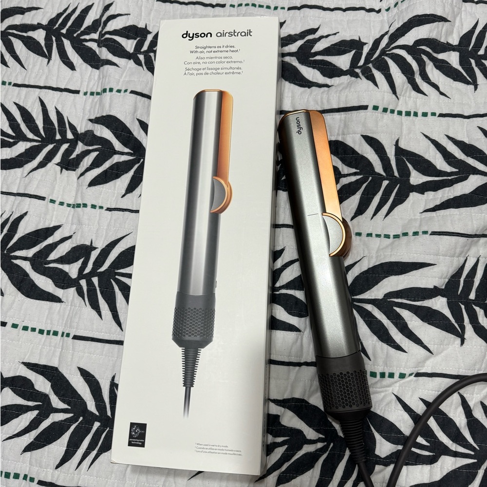 Dyson Airstrait Straightener